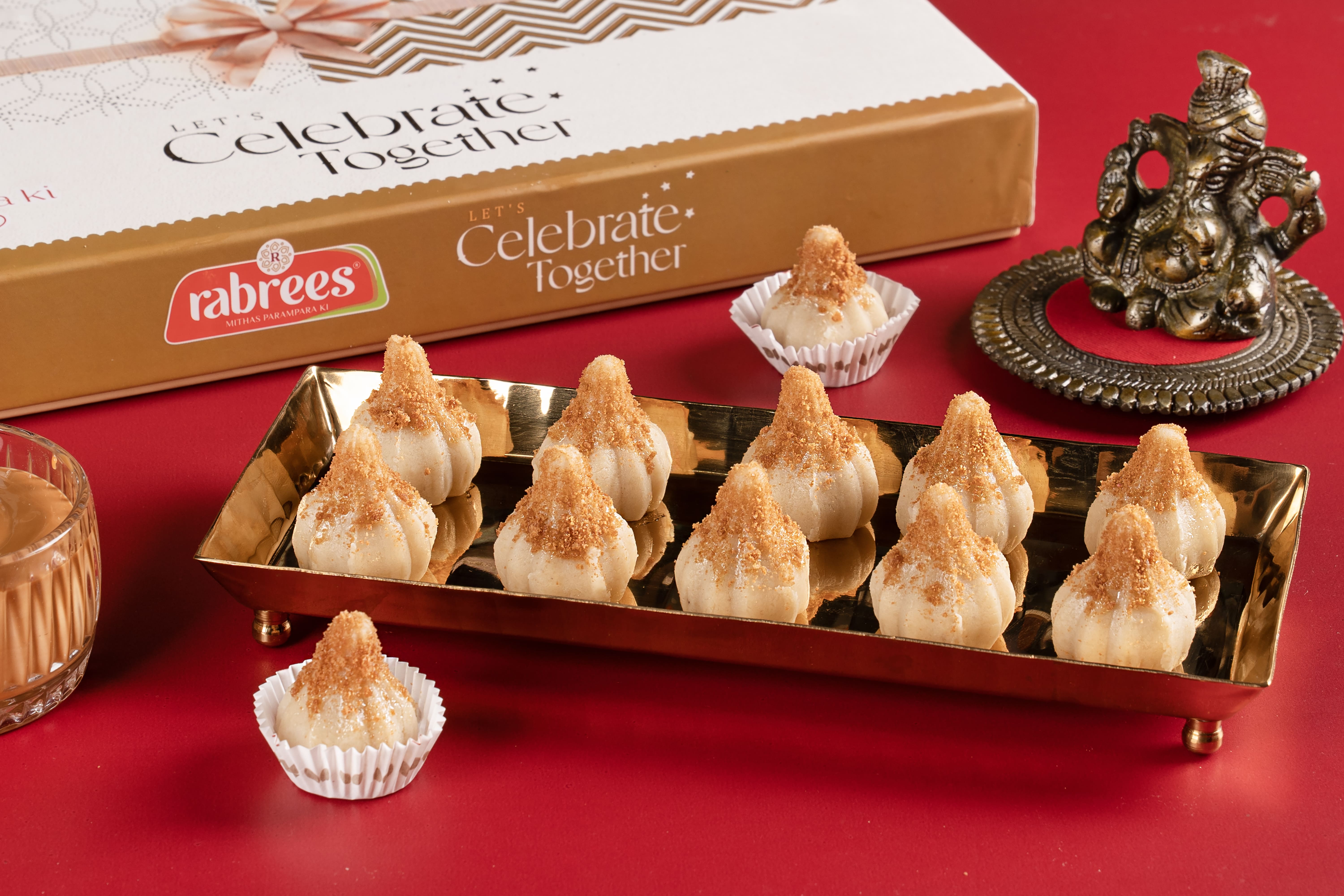 Kaju Biscoff Modak 